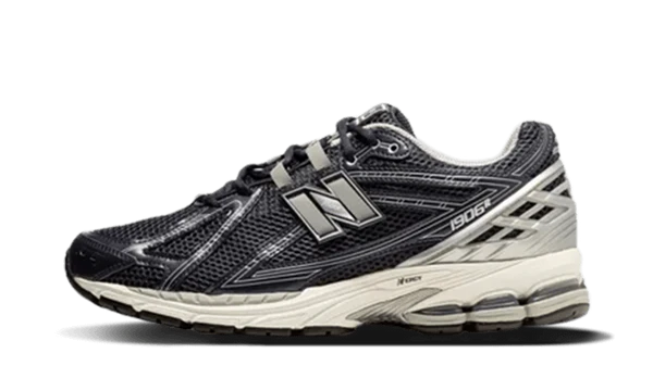 New Balance 1906R Eclipse Navy (M1906RCA) | SneakerClassics