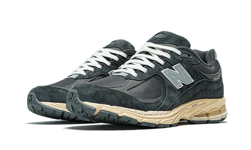 New Balance 2002R Black Dark Grey (M2002RBL) | SneakerClassics