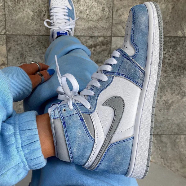 Jordan 1 Retro High Hyper Royal Smoke Grey (555088-402) | SneakerClassics