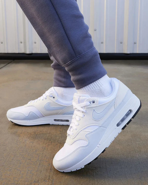 Nike Air Max 1 Football Grey (Women's) (DZ2628-105) | SneakerClassics