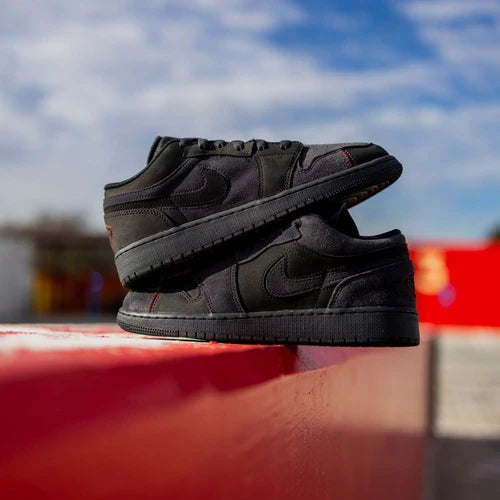 Jordan 1 Low SE Craft Dark Smoke Grey Varsity Red (FD8635-001) | SneakerClassics
