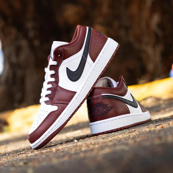 Jordan 1 Low SE Dark Pony (HF3148-102) | SneakerClassics