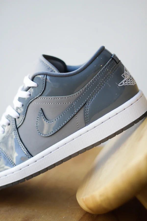 Jordan 1 Low SE Medium Grey Cool Grey White (HF3148-011) | SneakerClassics
