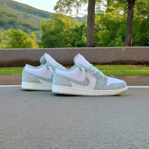 Jordan 1 Low SE Seafoam (FN5214-131) | SneakerClassics