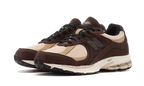 New Balance 2002R Gore-Tex Black Coffee (M2002RXQ) | SneakerClassics