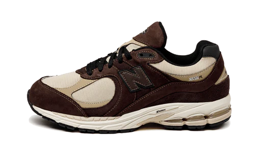 New Balance 2002R Gore-Tex Black Coffee (M2002RXQ) | SneakerClassics