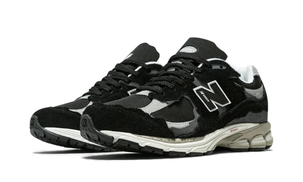 New Balance 2002R Protection Pack Black Grey (M2002RDJ) | SneakerClassics