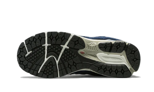 New Balance 2002R Protection Pack Navy Grey (M2002RDK) | SneakerClassics