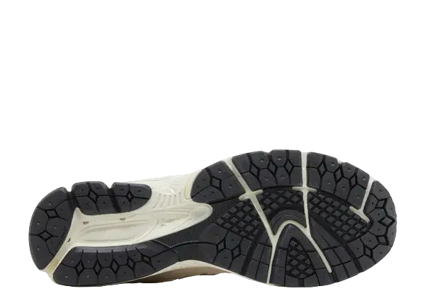 New Balance 2002R Off White (M2002RCC) | SneakerClassics