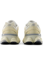 New Balance 9060 Calcium Sea Salt (U9060WNB) | SneakerClassics