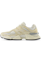 New Balance 9060 Calcium Sea Salt (U9060WNB) | SneakerClassics