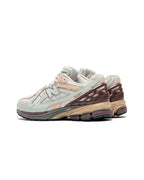 New Balance 1906D Clay Ash Licorice (M1906ND) | SneakerClassics
