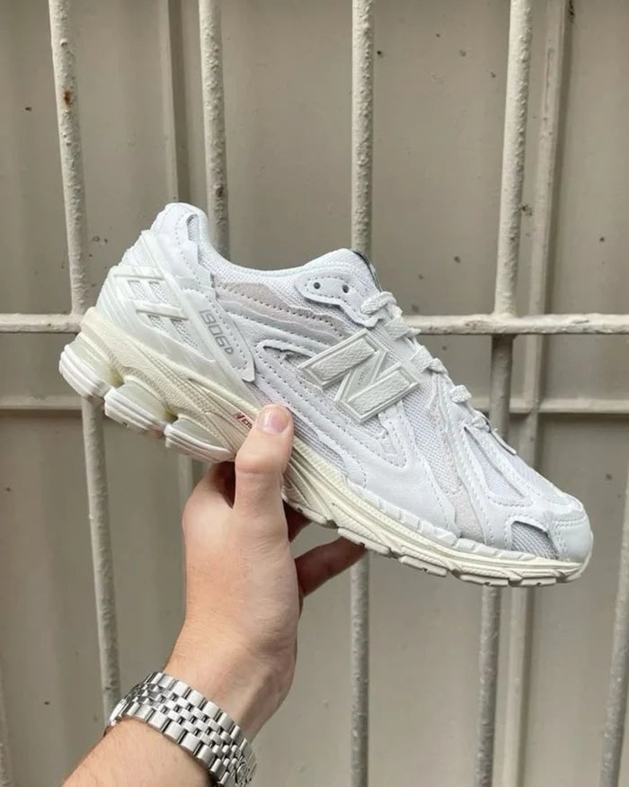 New Balance 1906D Protection Pack White (M1906DE) | SneakerClassics