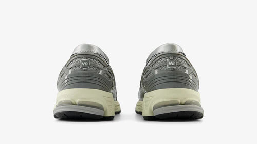 New Balance 1906L Metallic Silver (U1906LAE) | SneakerClassics