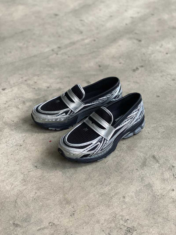 New Balance 1906L Silver Metallic Black (U1906LOC) | SneakerClassics