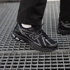 New Balance 1906R Black Grey (M1906RCH) | SneakerClassics