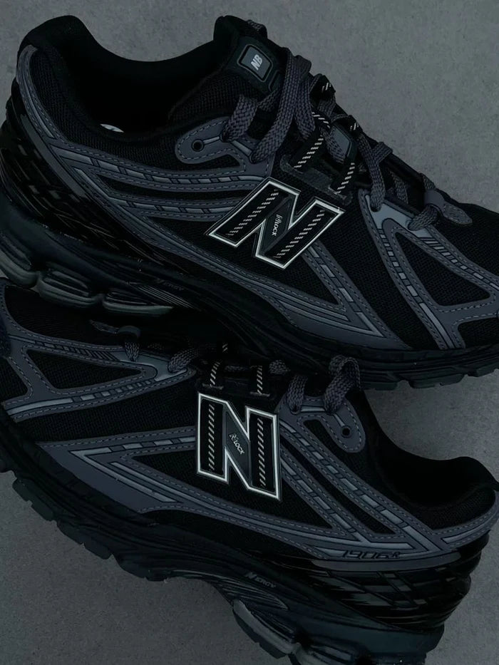 New Balance 1906R Black Phantom (M1906RLB) | SneakerClassics