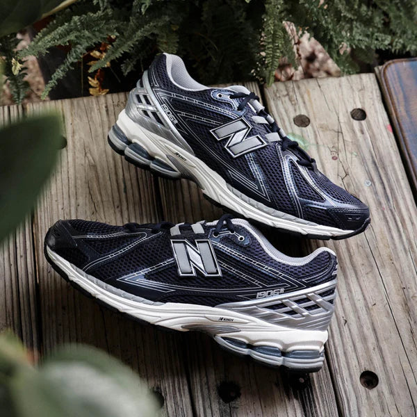 New Balance 1906R Eclipse Navy (M1906RCA) | SneakerClassics