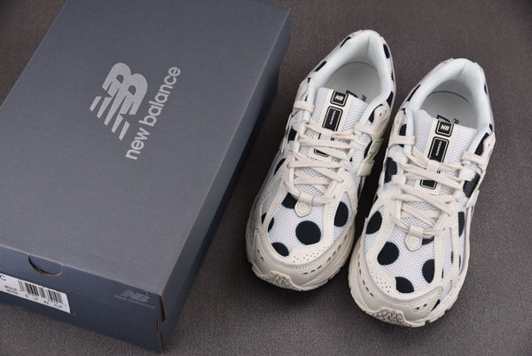 New Balance 1906R Polka Dot Sea Salt (M1906RPC) | SneakerClassics