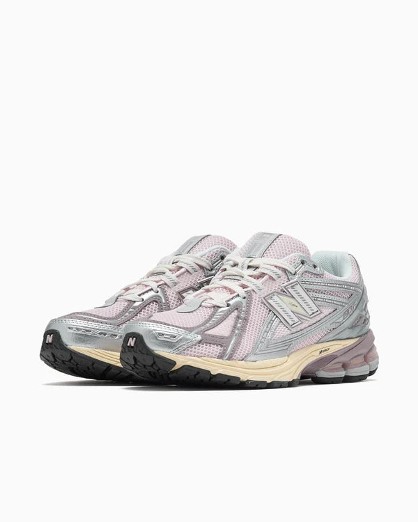 New Balance 1906R Rose Sugar Silver (U1906RNF) | SneakerClassics