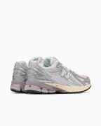 New Balance 1906R Rose Sugar Silver (U1906RNF) | SneakerClassics