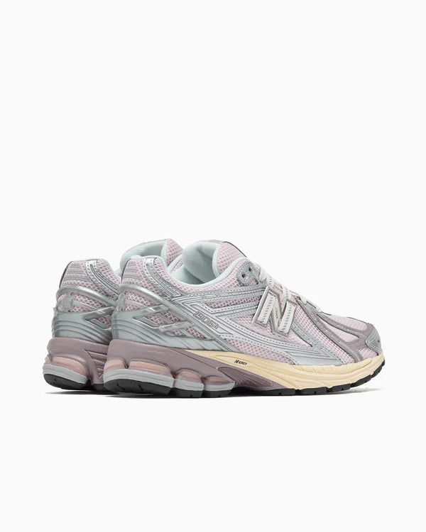 New Balance 1906R Rose Sugar Silver (U1906RNF) | SneakerClassics