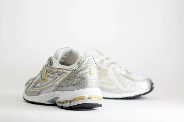 New Balance 1906R White Rain Cloud Silver Metallic (M1906RI) | SneakerClassics