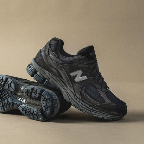New Balance 2002R Gore-Tex Magnet Mood Indigo (M2002RXA) | SneakerClassics