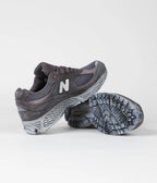 New Balance 2002R Gore-Tex Magnet Mood Indigo (M2002RXA) | SneakerClassics