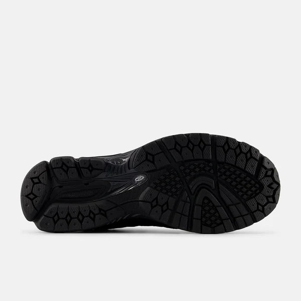 New Balance 2002R Protection Pack Black (U2002DXB) | SneakerClassics