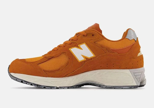 New Balance 2002R Protection Pack Vintage Orange (M2002RDE) | SneakerClassics