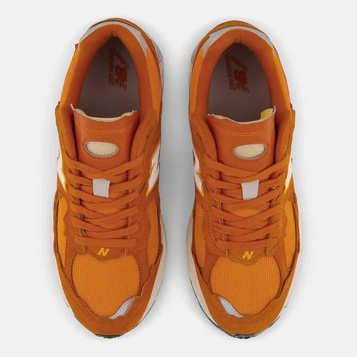 New Balance 2002R Protection Pack Vintage Orange (M2002RDE) | SneakerClassics