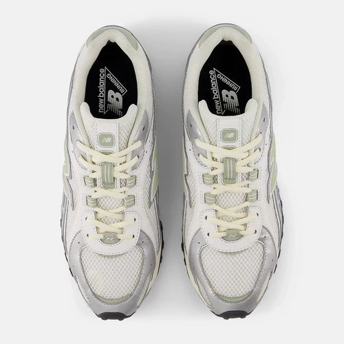 New Balance 204L Silver Metallic Sage Green (U204LSWB) | SneakerClassics