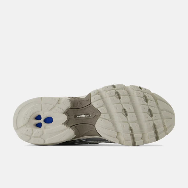 New Balance 740v2 Arid Stone (U740MU2) | SneakerClassics
