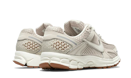 Nike Zoom Vomero 5 Light Orewood Brown (HF1553-100) | SneakerClassics