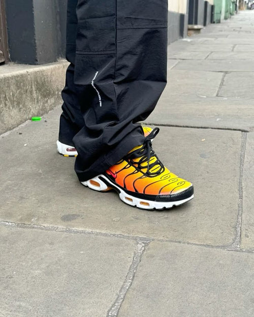 Nike Air Max Plus Sunset (2024) (HF0552-001) | SneakerClassics