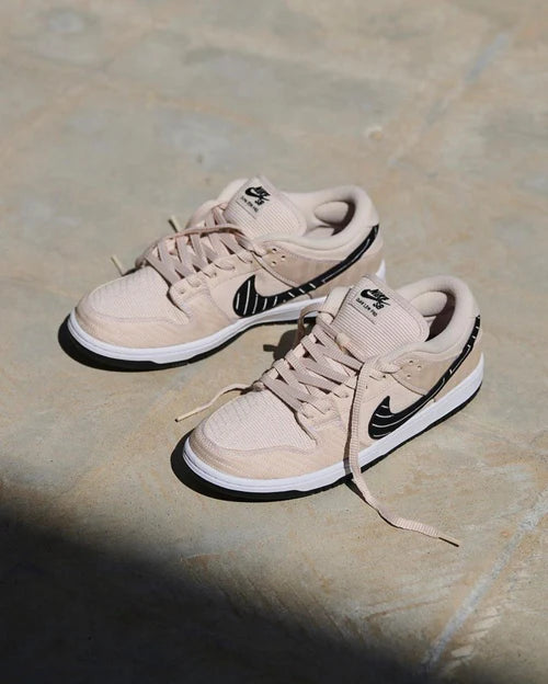 Nike SB Dunk Low Albino & Preto (FD2627-200) | SneakerClassics