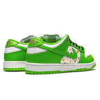 Nike SB Dunk Low Supreme Stars Mean Green (2021) (DH3228-101) | SneakerClassics