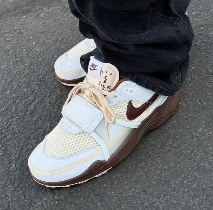 Nike Zoom Field Jaxx Travis Scott Light Chocolate (HQ3073-100) | SneakerClassics