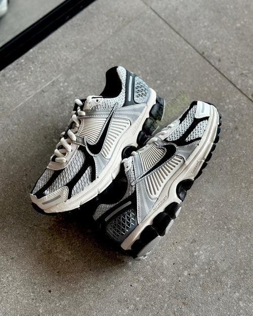 Nike Zoom Vomero 5 Photon Dust Black (Women's) (HQ1182-001) | SneakerClassics