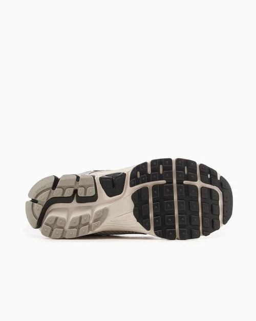 Nike Zoom Vomero 5 Photon Dust Black (Women's) (HQ1182-001) | SneakerClassics
