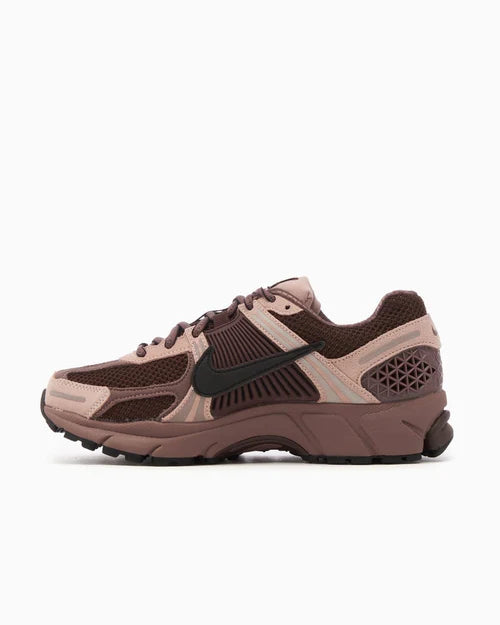 Nike Zoom Vomero 5 Plum Eclipse (Women's) (FV1166-200) | SneakerClassics