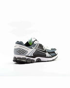 Nike Zoom Vomero 5 SE SP Dark Grey Black White (CI1694-001) | SneakerClassics