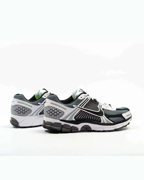 Nike Zoom Vomero 5 SE SP Dark Grey Black White (CI1694-001) | SneakerClassics