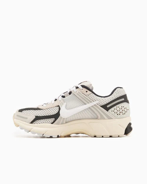 Nike Zoom Vomero 5 Supersonic Light Bone Black (FN7649-110) | SneakerClassics