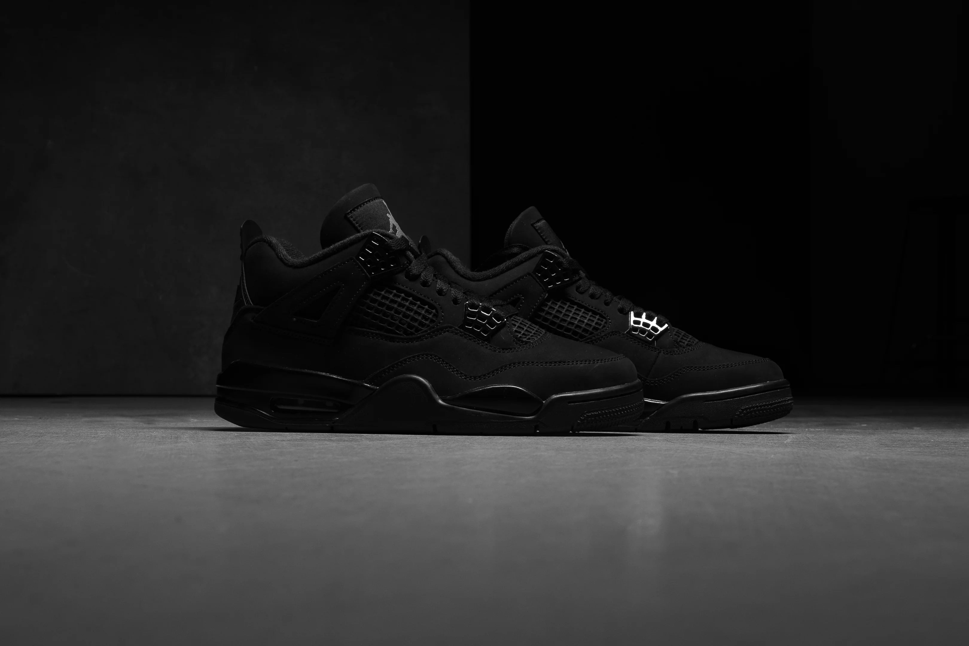 Jordan 4 Retro Black Cat (2025) (FV5029-010) | SneakerClassics