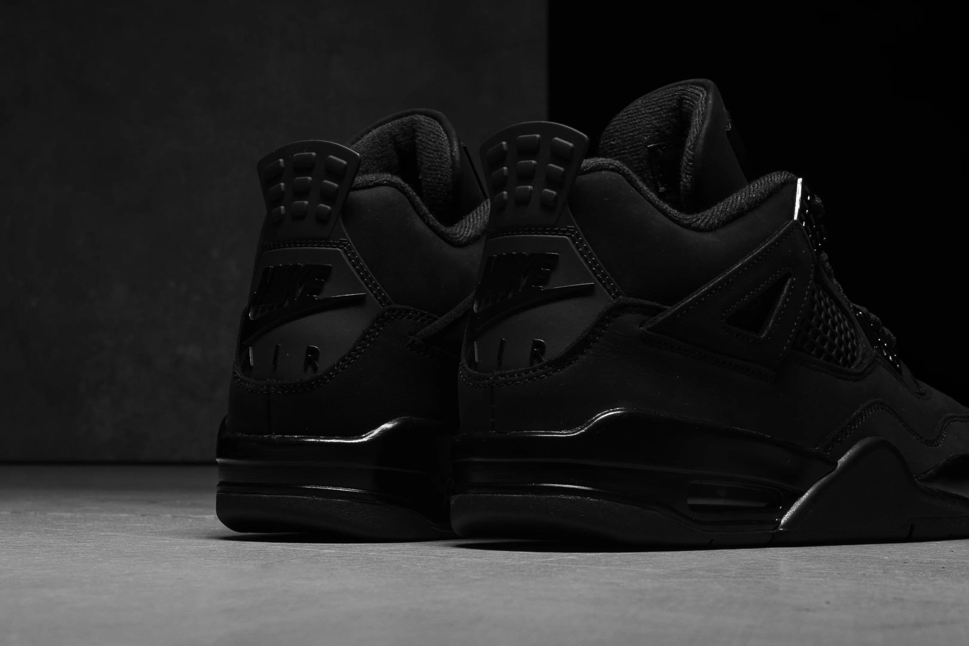 Jordan 4 Retro Black Cat (2025) (FV5029-010) | SneakerClassics