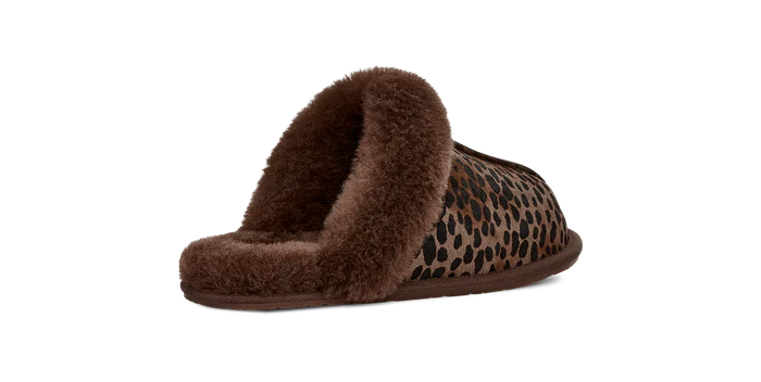 UGG Scuffette Caspian Slipper Burnt Cedar (Women's) (1158352-BCDR) | SneakerClassics