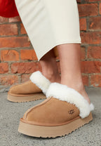 UGG Disquette Slipper Chestnut (Women's) (1122550-CHE) | SneakerClassics