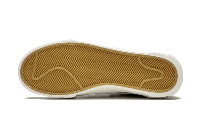 Nike Blazer Mid sacai White Black Legend Blue (BV0072-001) | SneakerClassics